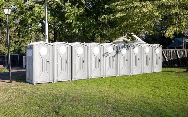 the number of special event porta potties needed depends on the size and type of event, but our team can help determine the appropriate number based on attendance and period